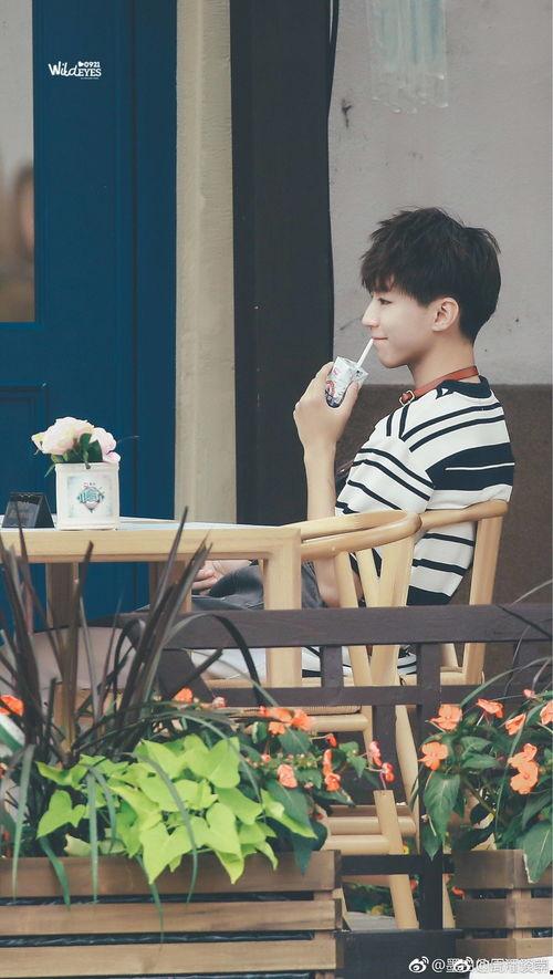 王俊凯科尔马最新爆料,揭秘偶像背后的真实生活  第2张